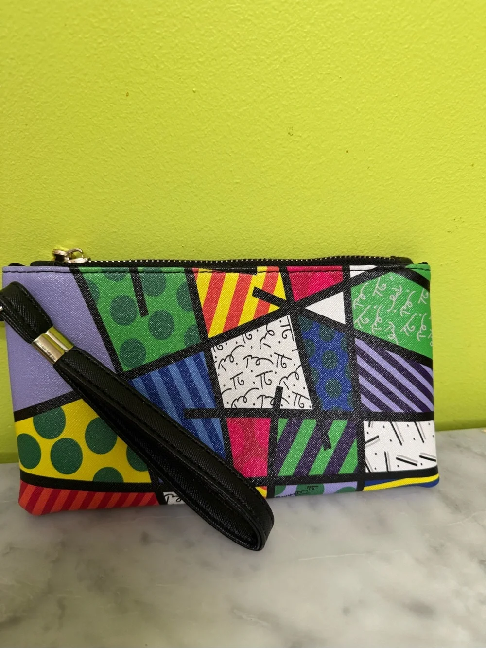 Brito Romero wristlet EUC
